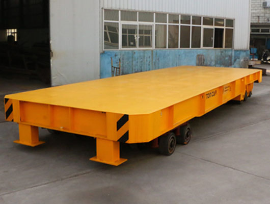 30噸無軌電動(dòng)搬運(yùn)車